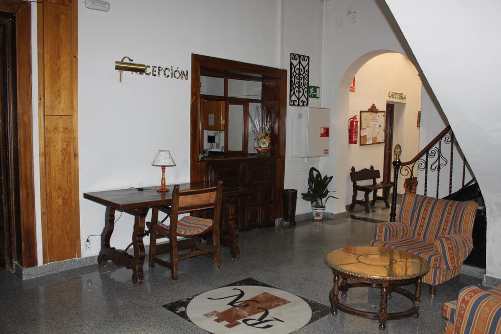 Hotel Rey Nino Ávila 外观 照片