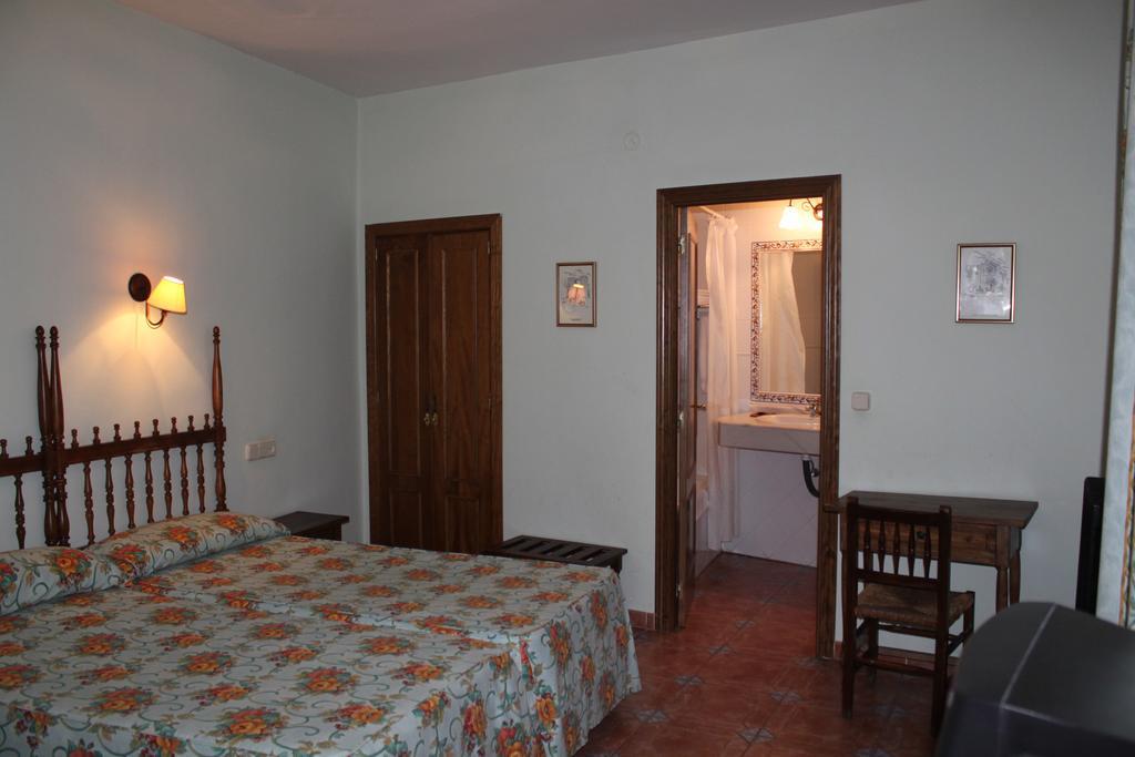Hotel Rey Nino Ávila 外观 照片
